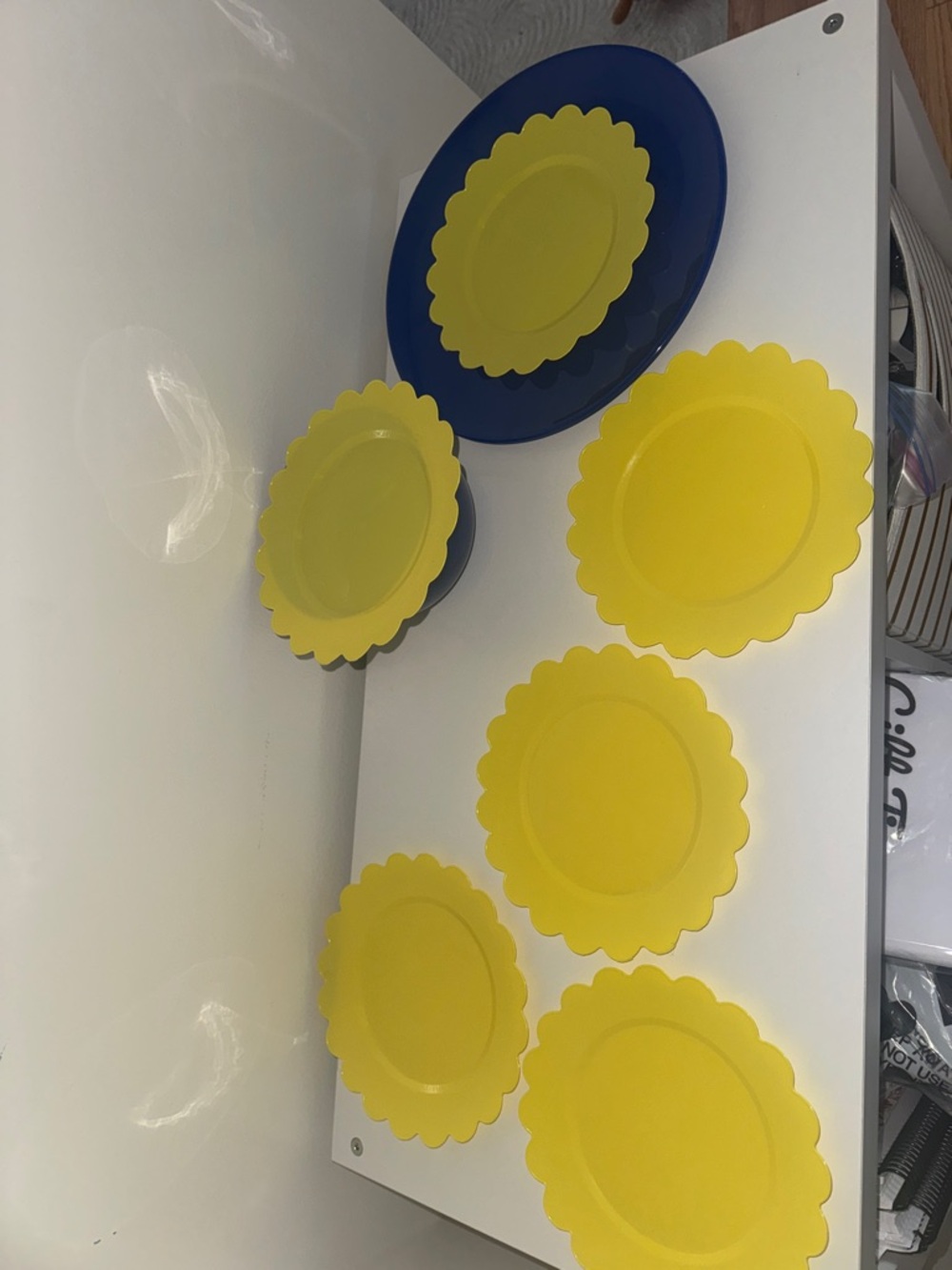 Plastic Blue and Yellow Set - 9 Pieces - Picture 4 of 5
